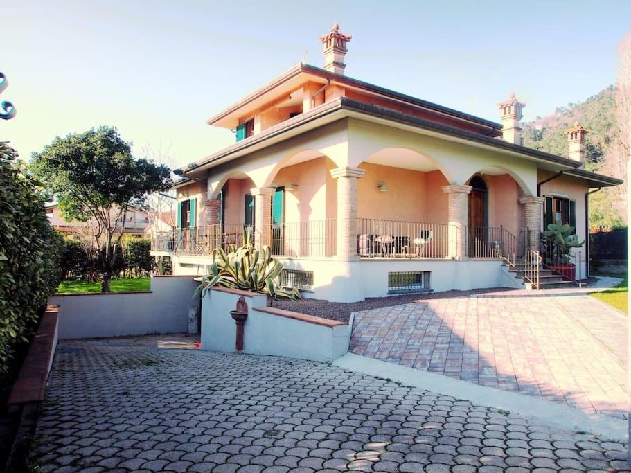 La Casa Di Mario Villa Massa  Exteriör bild